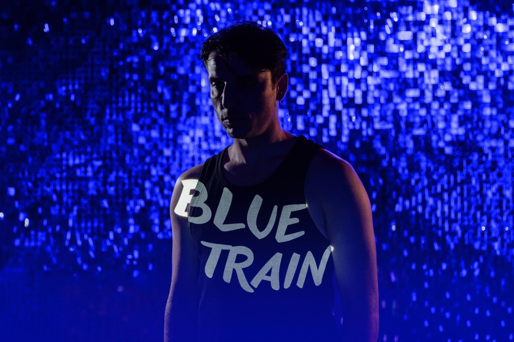 Blue Train του Γεράσιμου Ευαγγελάτου, σε σκηνοθεσία Γιώργου Σουλεϊμάν στο Θέατρο&nbsp;Άλμα