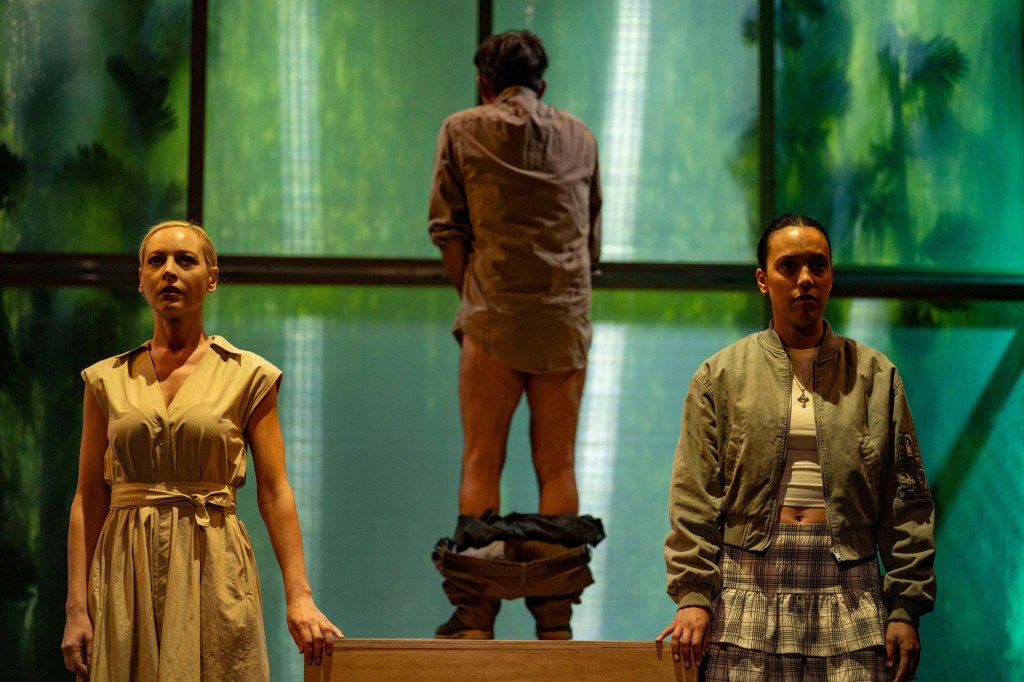 Αλιγάτορες | Κριτική Θεάτρου