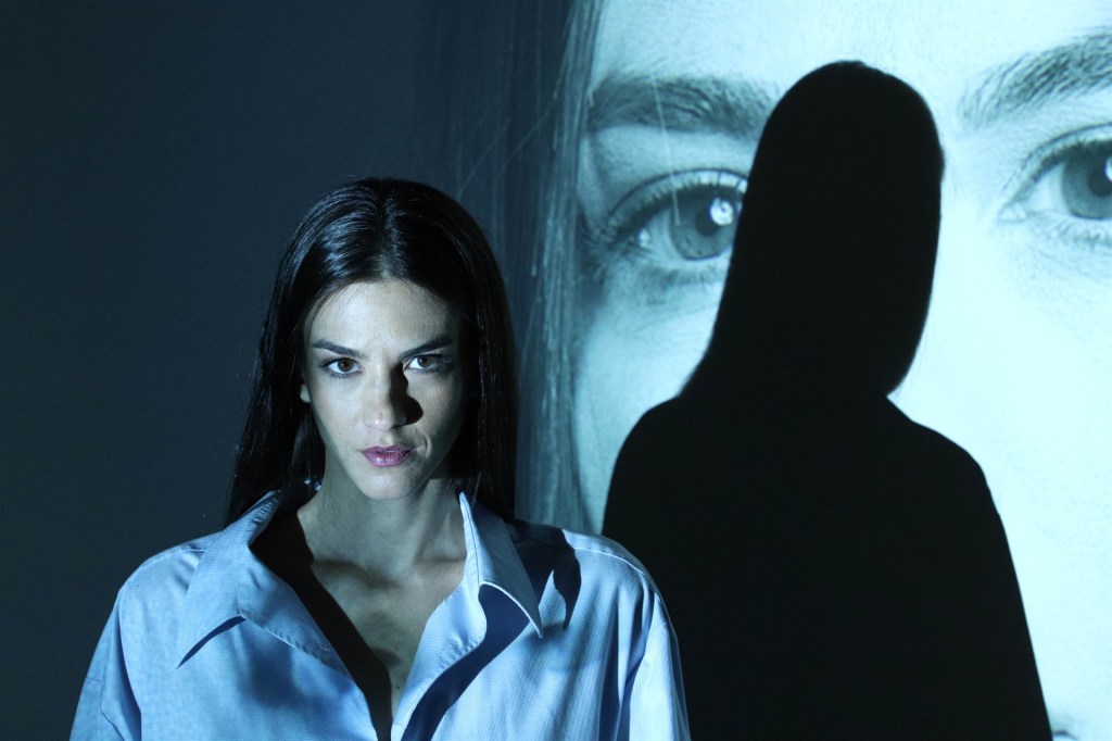 ΆΝΝΑ – Χ του Joseph Charlton, σε σκηνοθεσία Λίλλυς Μελεμέ στο Θέατρο&nbsp;Άνεσις