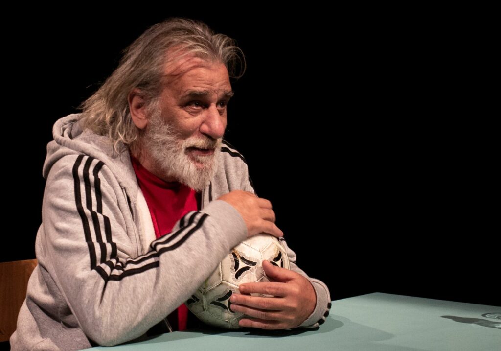 Τσιτάχ, Η Ερημιά Του Τερματοφύλακα του Βασίλη Κατσικονούρη, σε σκηνοθεσία Ερμίνας Κυριαζή και Γιώργου Νινιού για 3η χρονιά στο Θέατρο&nbsp;Σταθμός