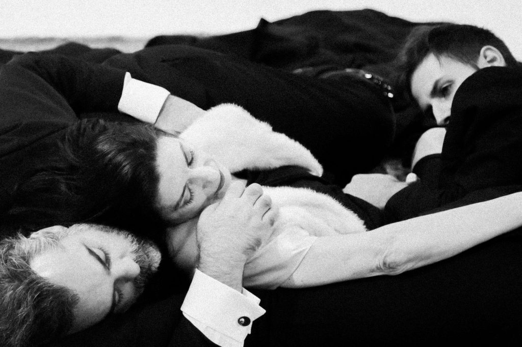 «Καρένινα» σε διασκευή Αργύρη Ξάφη και σκηνοθεσία Ιούς Βουλγαράκη στο Θέατρο&nbsp;Θησείον