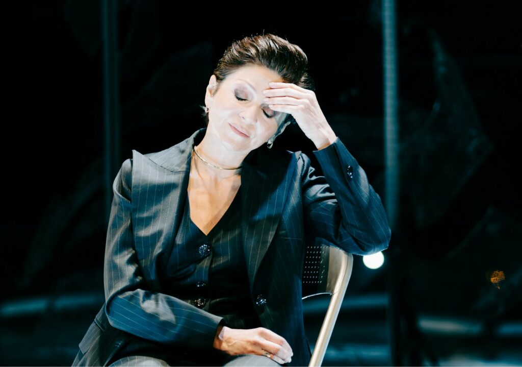 Απόρρητο (Νέα Τάξη Πραγμάτων) | Κριτική&nbsp;Θεάτρου