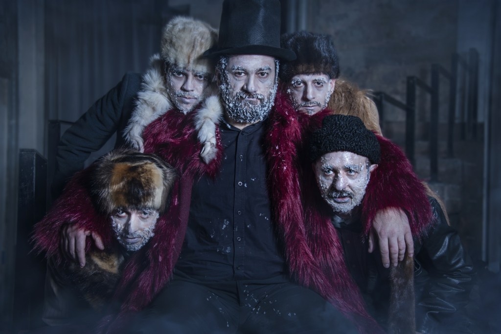 «Νεκρές Ψυχές» του Νικολάι Γκόγκολ, σε διασκευή και σκηνοθεσία της Σοφίας Καραγιάννη στο Θέατρο&nbsp;Θησείον