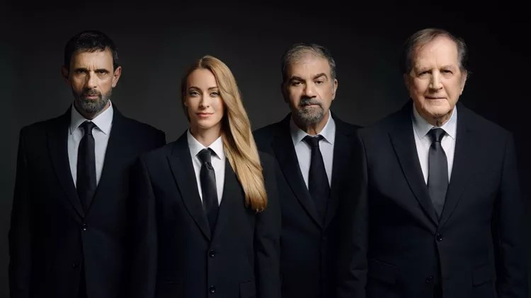 Η παράσταση «Εκείνος κι Εκείνος», σε σκηνοθεσία Αλέξανδρου Ρήγα, σε περιοδεία σε όλη την&nbsp;Ελλάδα