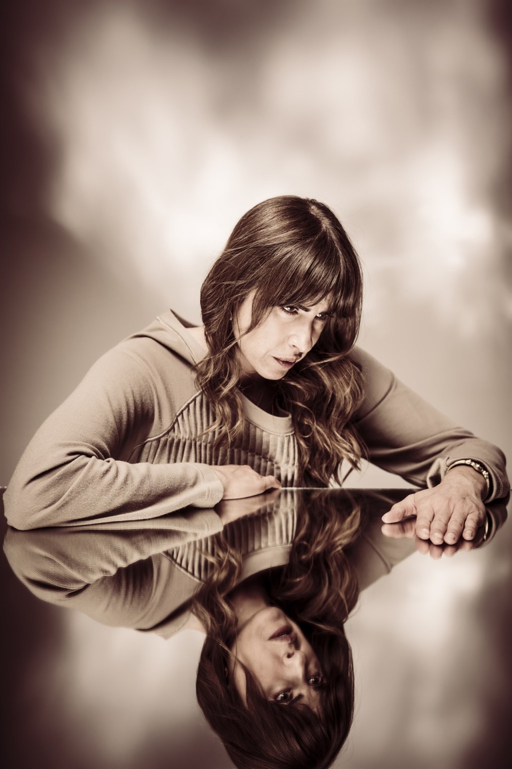 «Στην Εξοχή» του Martin Crimp, σε σκηνοθεσία Αικατερίνης Παπαγεωργίου στο Θέατρο&nbsp;Αποθήκη