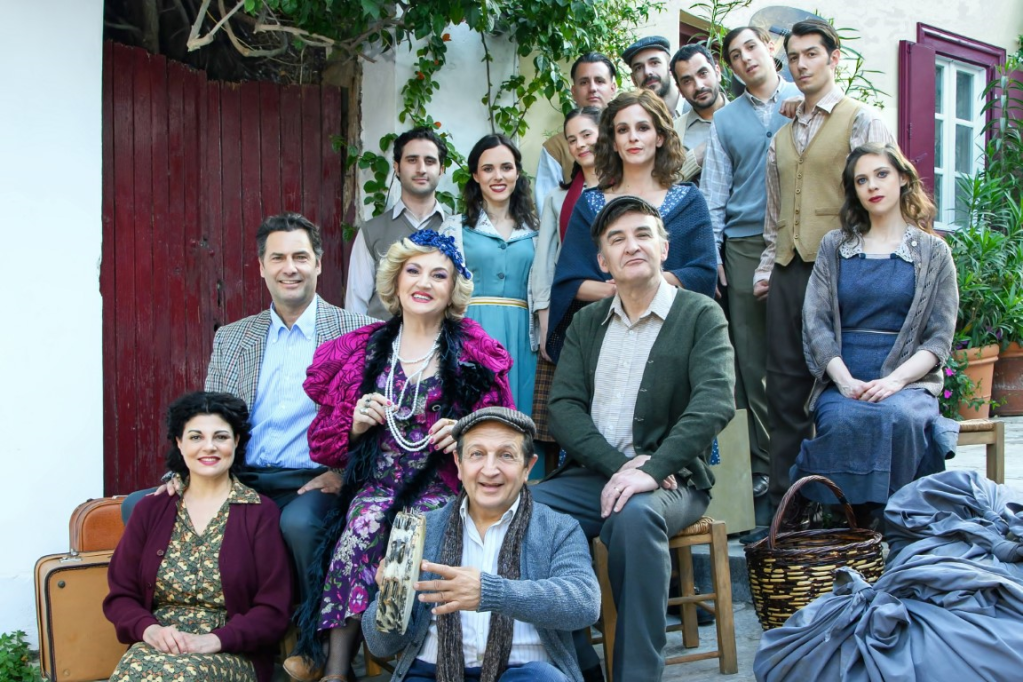 Η παράσταση «Η μητέρα του σκύλου» του Παύλου Μάτεσι, σε σκηνοθεσία Κώστα Γάκη, ξεκινά την καλοκαιρινή της περιοδεία στις 9 Ιουλίου, ταξιδεύοντας σε μεγάλες πόλεις της&nbsp;Ελλάδας