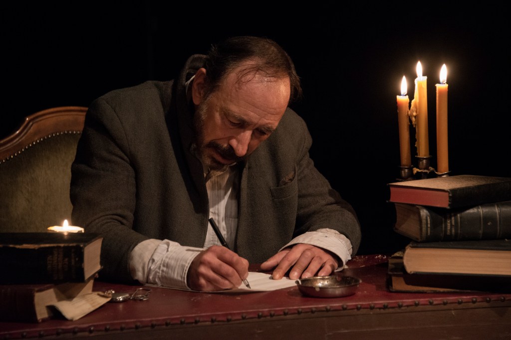 «Το Υπόγειο» του Φιοντόρ Ντοστογιέφσκι, σε σκηνοθεσία Στέργιου Ιωάννου, για 2η χρονιά στο Θέατρο Βαφείο – Λάκης&nbsp;Καραλής