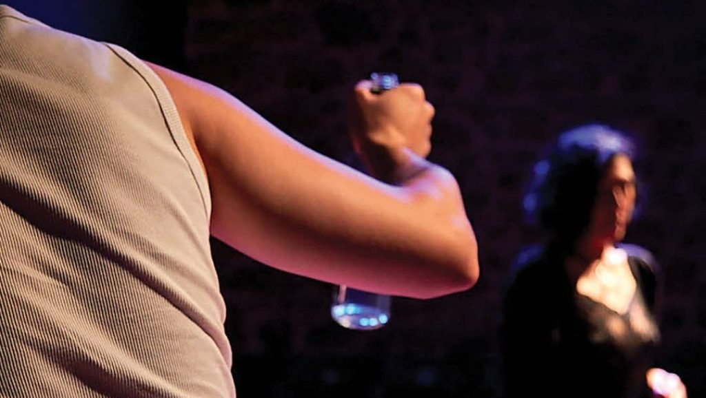 «Θάλαμος 11» του Θράσου Καμινάκη και της Έφης Φλωτσίου, σε σκηνοθεσία Μαίρης Μαραγκουδάκη, στο Calderone Art&nbsp;Space