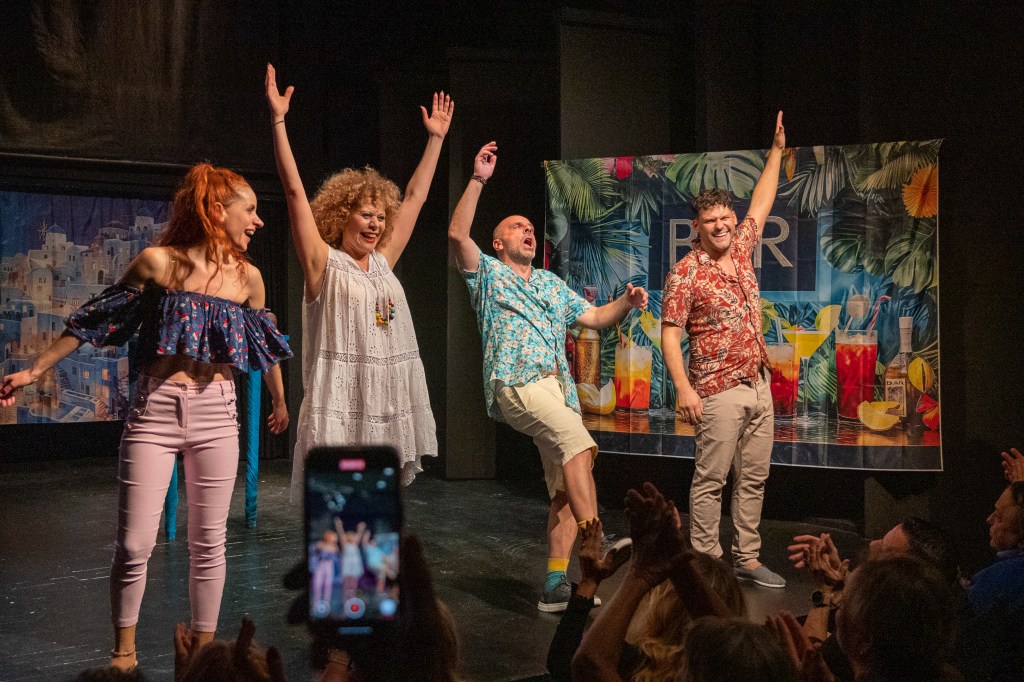 «Πριν και Μετά» των Kώστα Παπαγεωργίου και Αφροδίτης Σπανουδάκη, σε σκηνοθεσία του πρώτου στο Θέατρο της&nbsp;Ημέρας