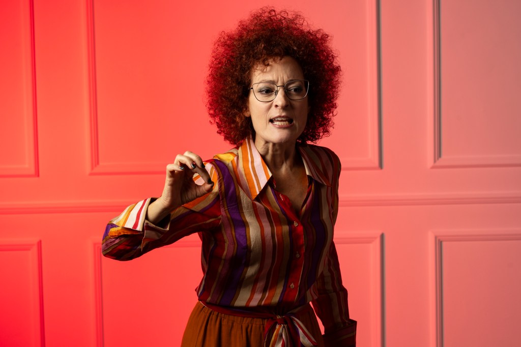 Η Κυρία Μαργαρίτα Εμφανίζεται | Κριτική Θεάτρου