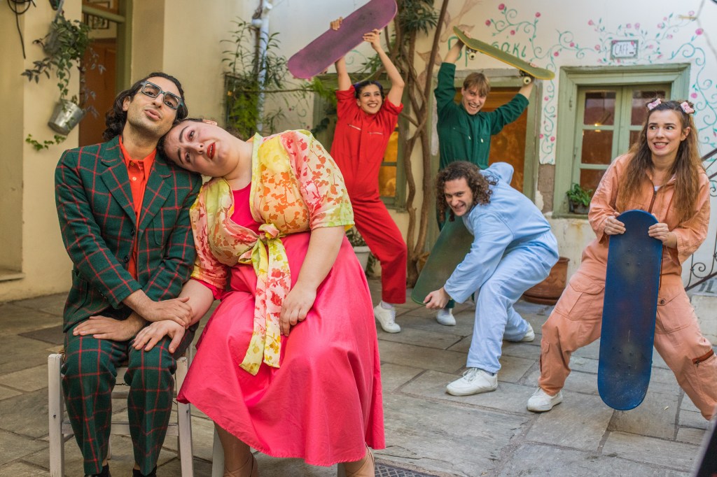 «Ο Τρελαντώνης» της Πηνελόπης Δέλτα, σε διασκευή & σκηνοθεσία Γιάννη Τσάκωνα, στο Γυάλινο Μουσικό Θέατρο